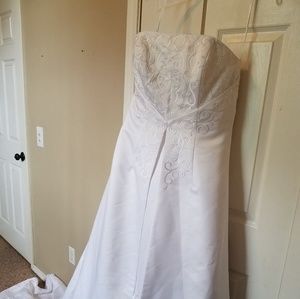 Wedding dress